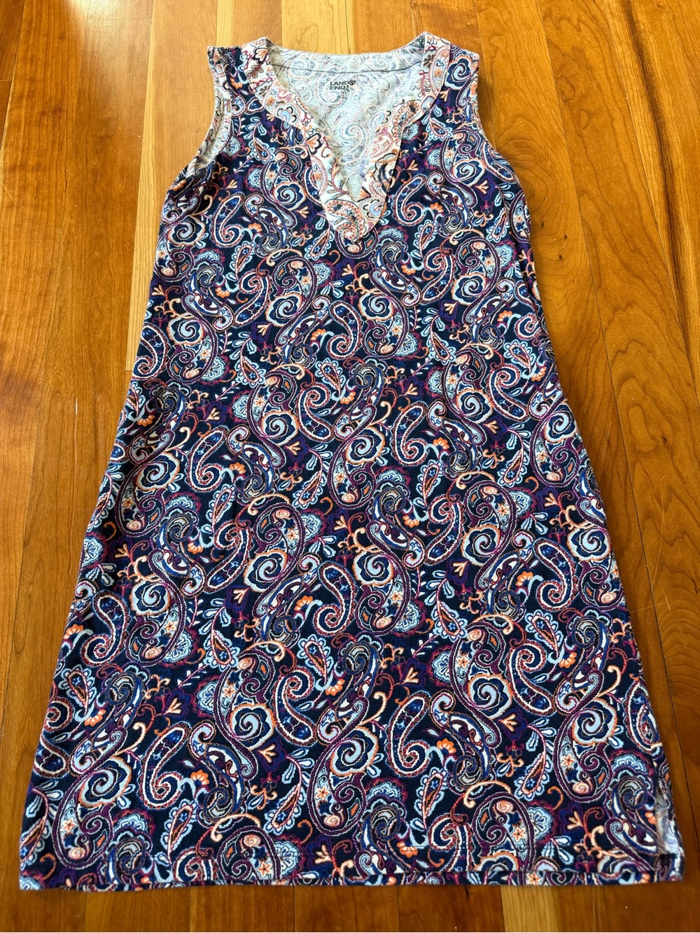 100% cotton Lands End XS paisley design dress lightweight and soft material